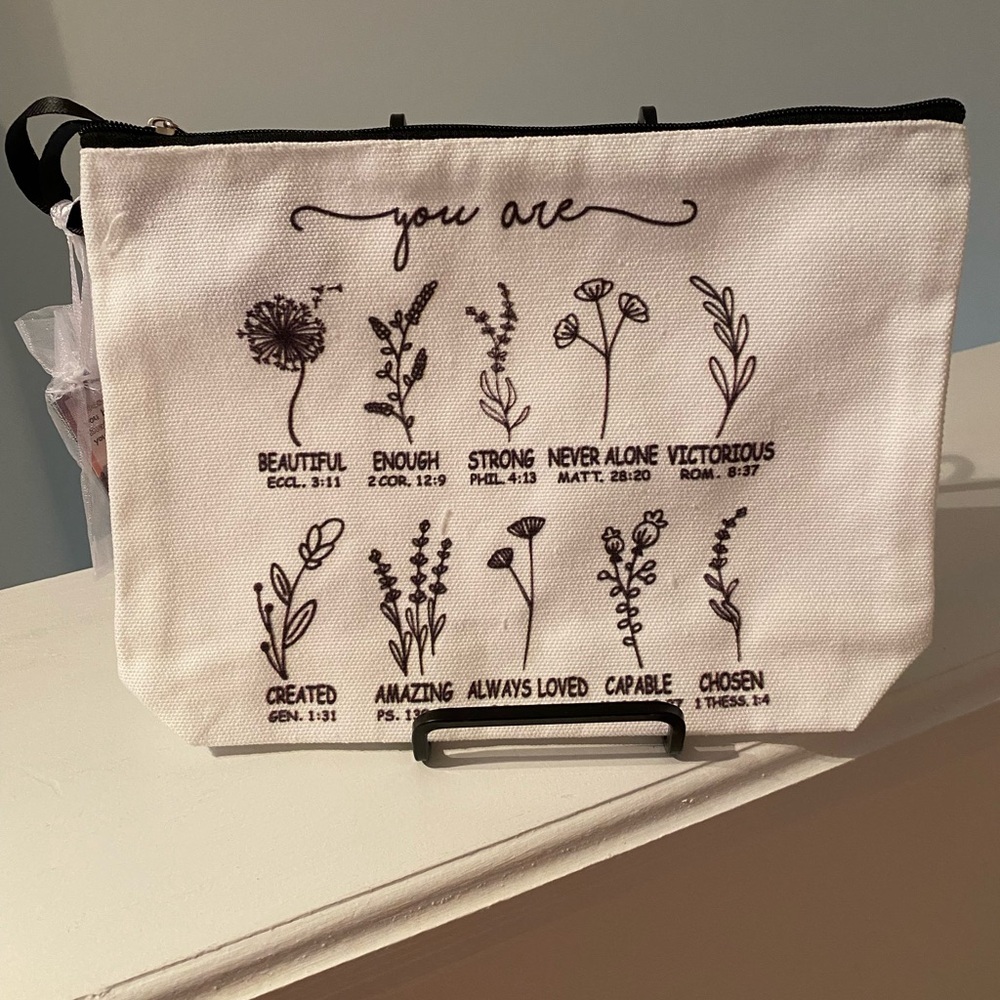 Floral Canvas Pouch with Inspirational Quotes NWOT